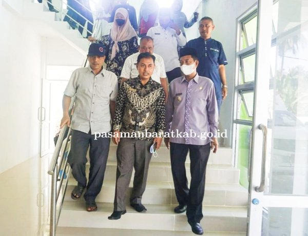 Maksimalkan Pelayanan Terhadap Masyarakat, Wabup Risnawanto Sidak Puskesmas Paraman Ampalu